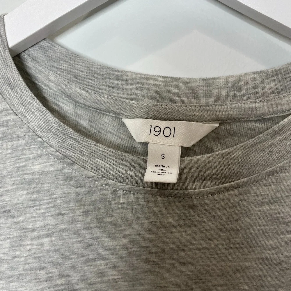 1901 Sorry cant, Santa is watching Gray Tee